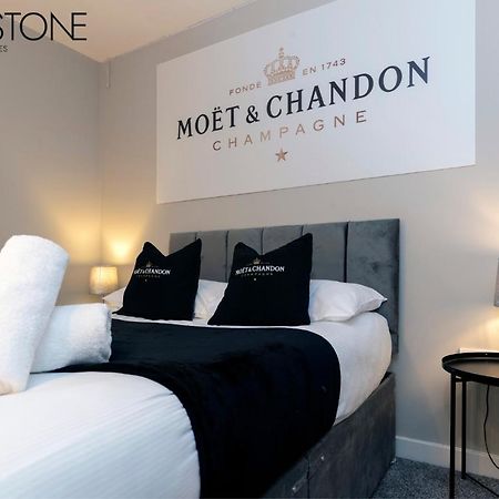 Champagne House - 4 Bed Property Plus 2 Sofa Beds By Bpne Дарлингтън Екстериор снимка
