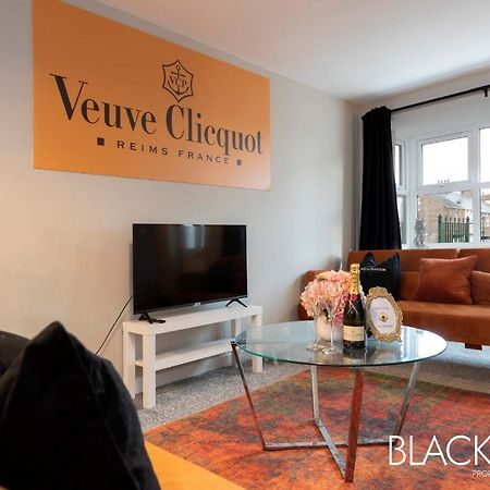 Champagne House - 4 Bed Property Plus 2 Sofa Beds By Bpne Дарлингтън Екстериор снимка